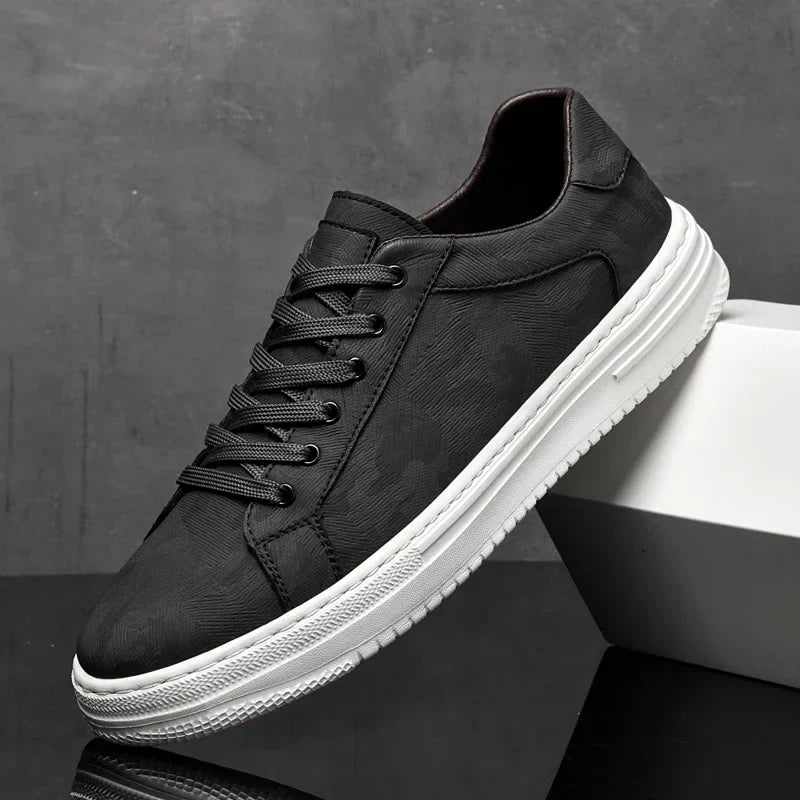 Carvello Low-top Leather Sneakers