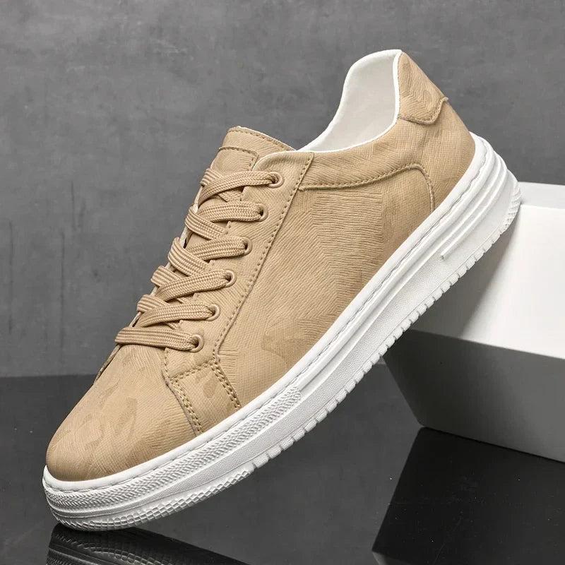 Carvello Low-top Leather Sneakers